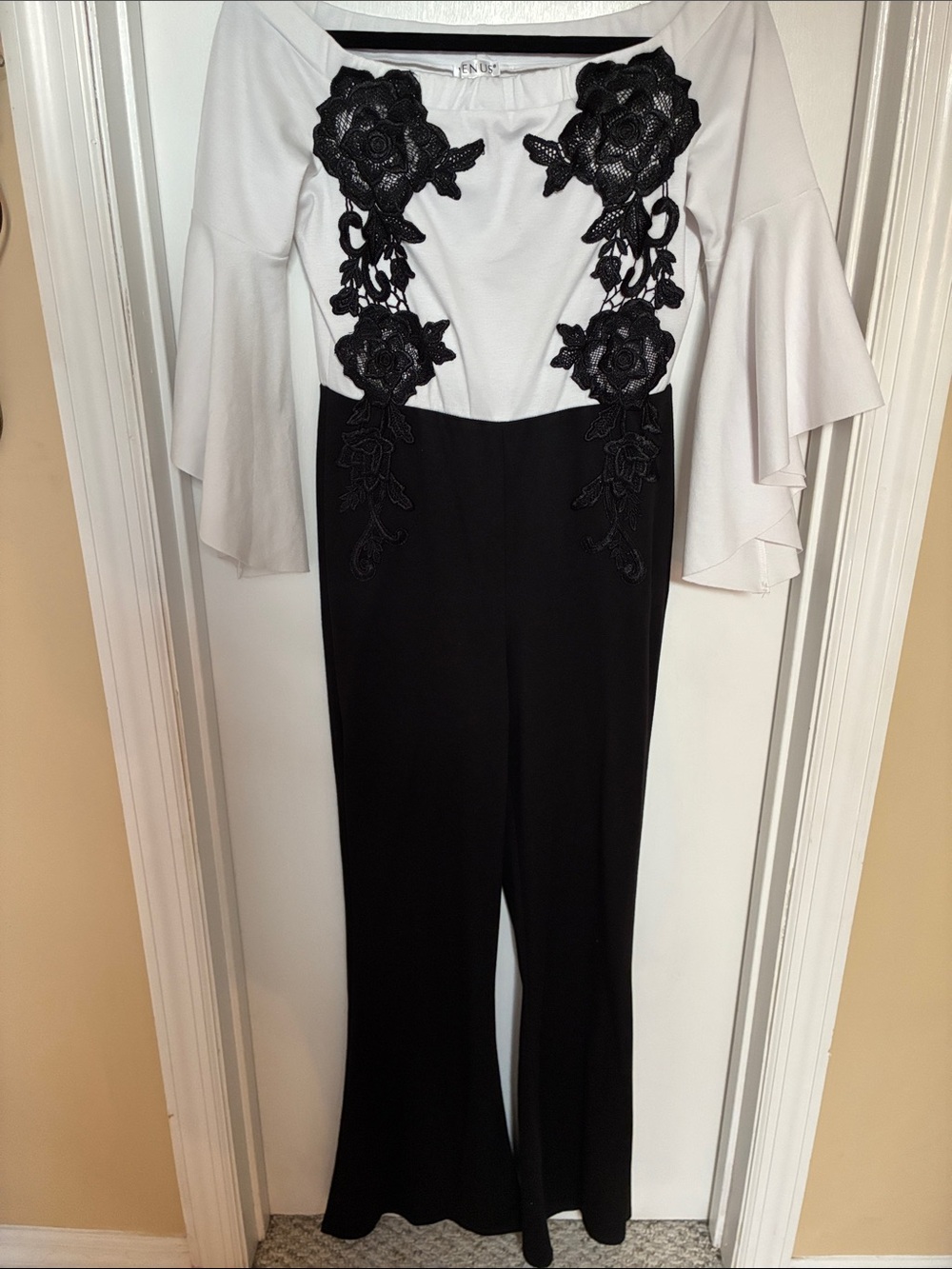 VENUS Black & White Off-Shoulder Floral Appliqué Jumpsuit